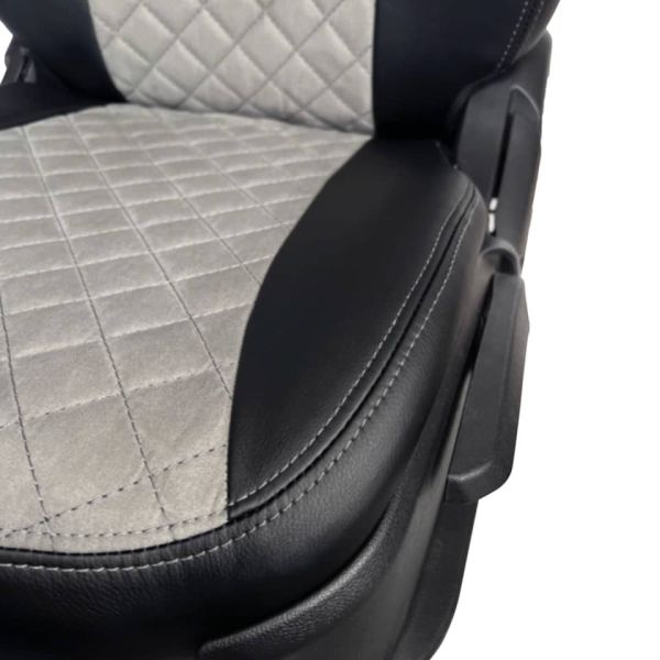 Чехлы Алькантара на Renault Duster 2015-2021 г.в. Чехлы Алькантара на Renault Duster 2015-2021 г.в.