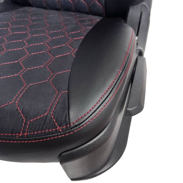 Чехлы Алькантара на Renault Duster 2015-2021 г.в. Чехлы Алькантара на Renault Duster 2015-2021 г.в.