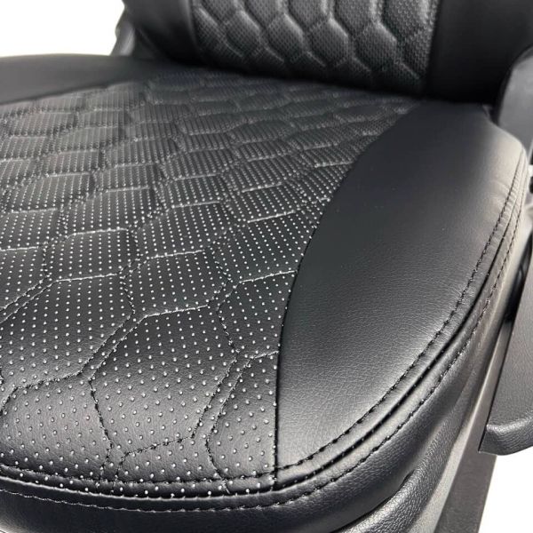 Чехлы Экокожа Ромб на Volkswagen Polo с 2020+ Чехлы Экокожа Ромб на Volkswagen Polo с 2020+