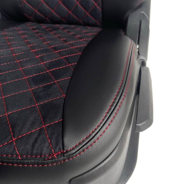 Чехлы Алькантара на Renault Duster 2015-2021 г.в. Чехлы Алькантара на Renault Duster 2015-2021 г.в.